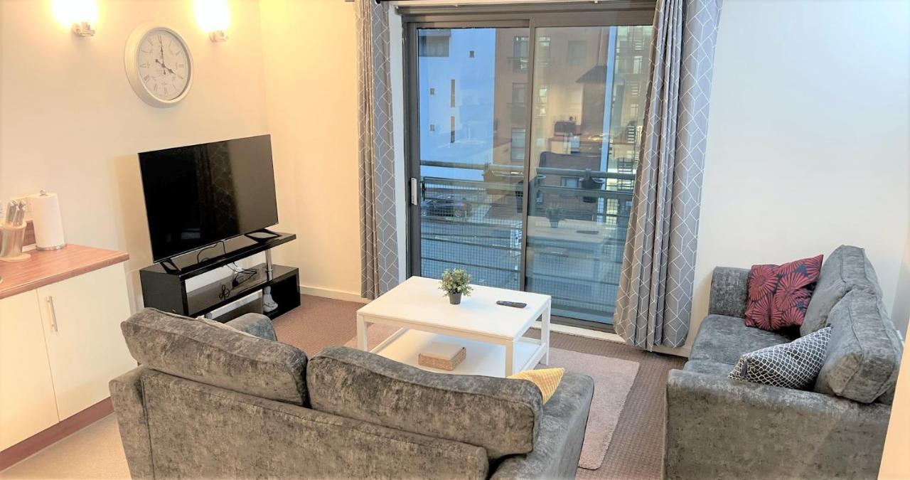 Mosh Homes 01 * Mánchester